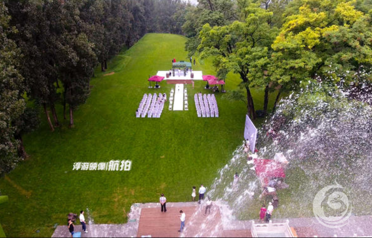 总监档航拍资深4K专业无人机草坪婚礼录像