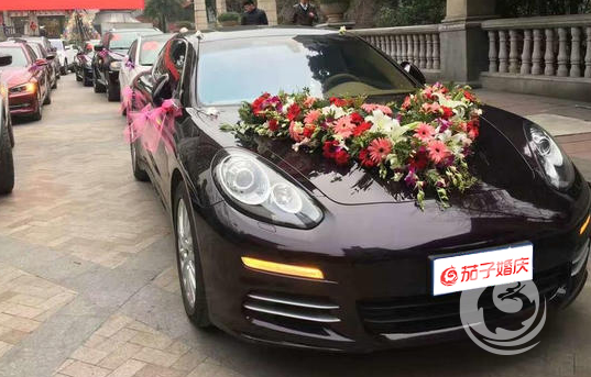 保时捷 帕拉梅拉1辆