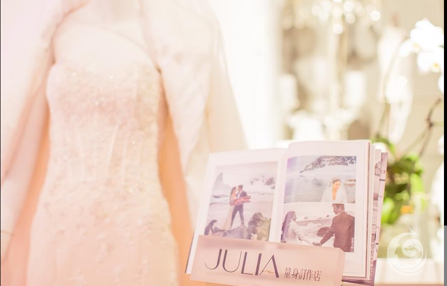 JULIA茱麗亞纯手工高级定制婚纱