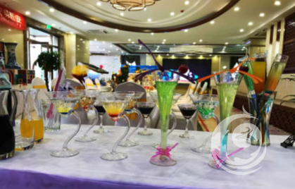 周年庆典婚式调酒冷餐酒会魔术小丑主持小提琴表演